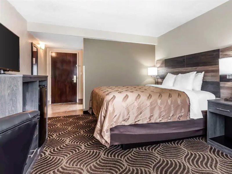 Quality Inn & Suites Солсбери Экстерьер фото