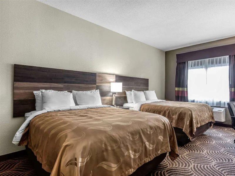 Quality Inn & Suites Солсбери Экстерьер фото