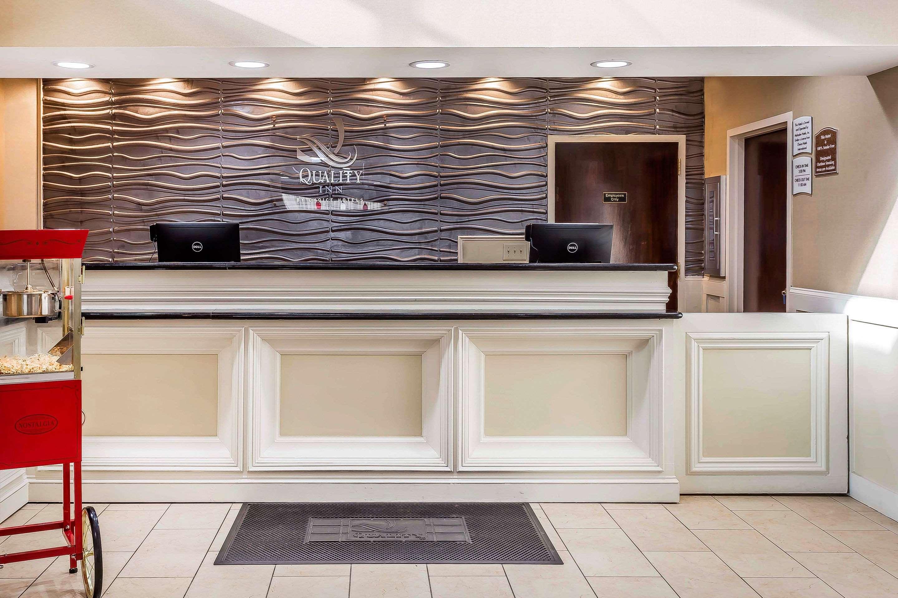 Quality Inn & Suites Солсбери Экстерьер фото