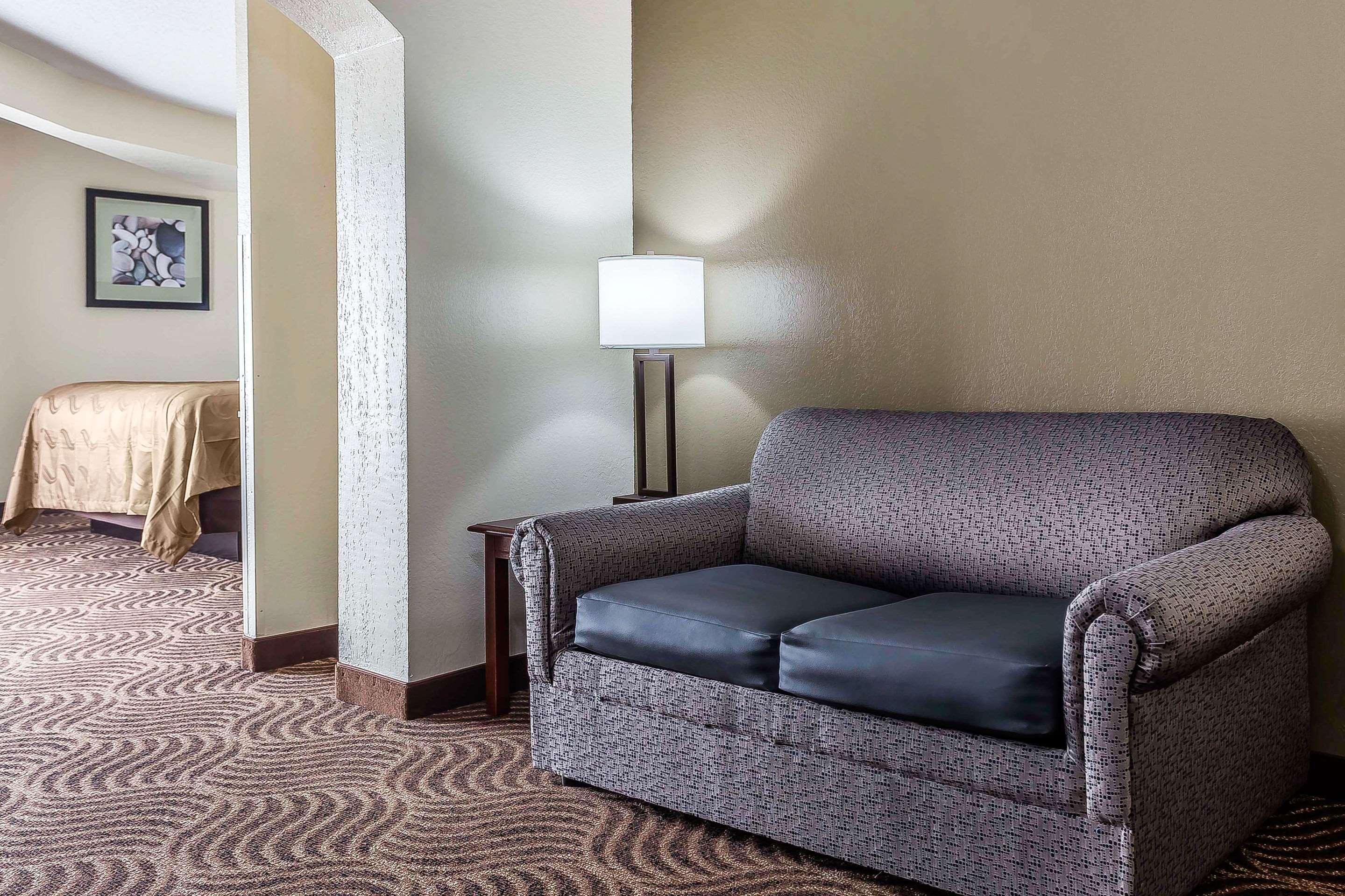 Quality Inn & Suites Солсбери Экстерьер фото