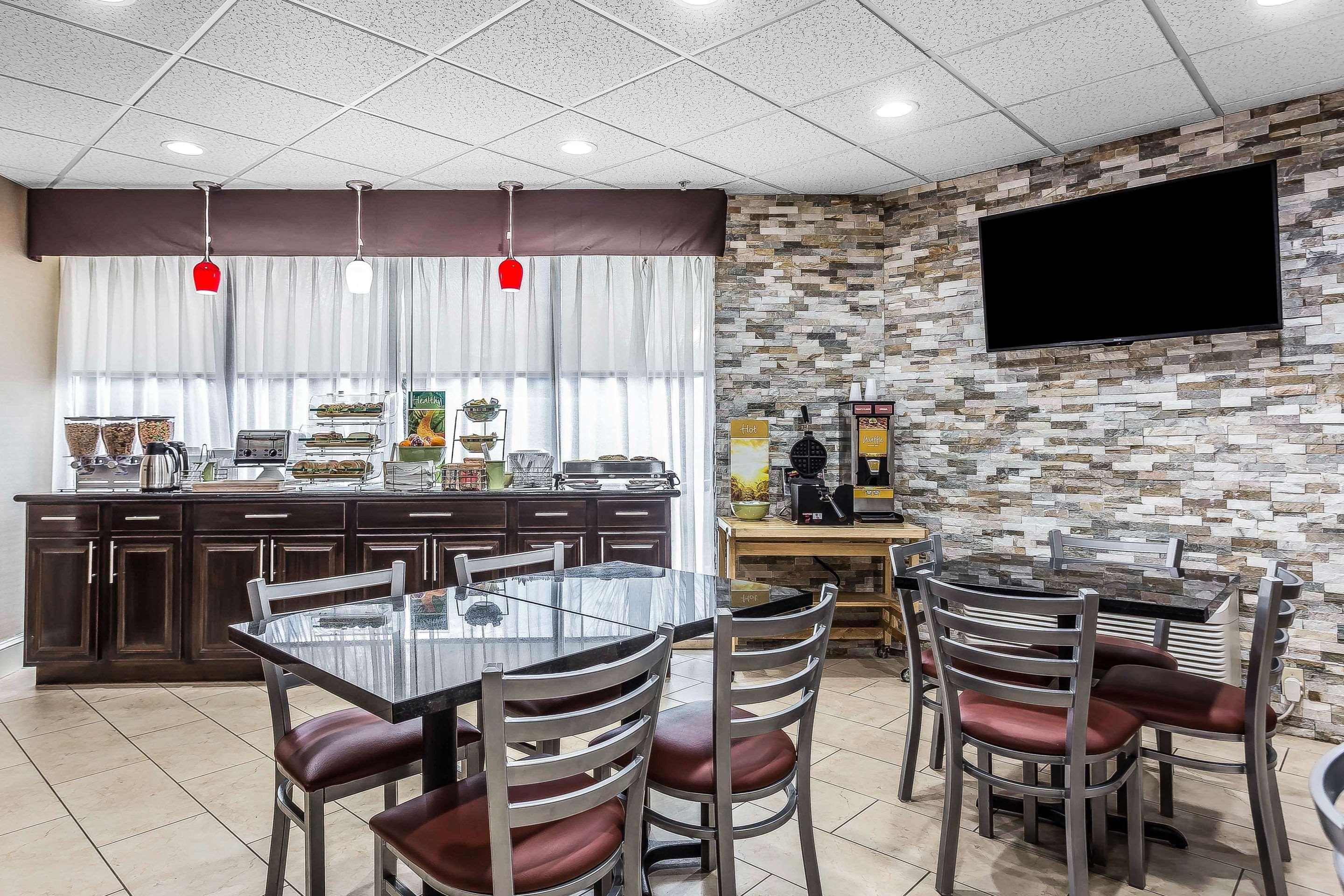 Quality Inn & Suites Солсбери Экстерьер фото